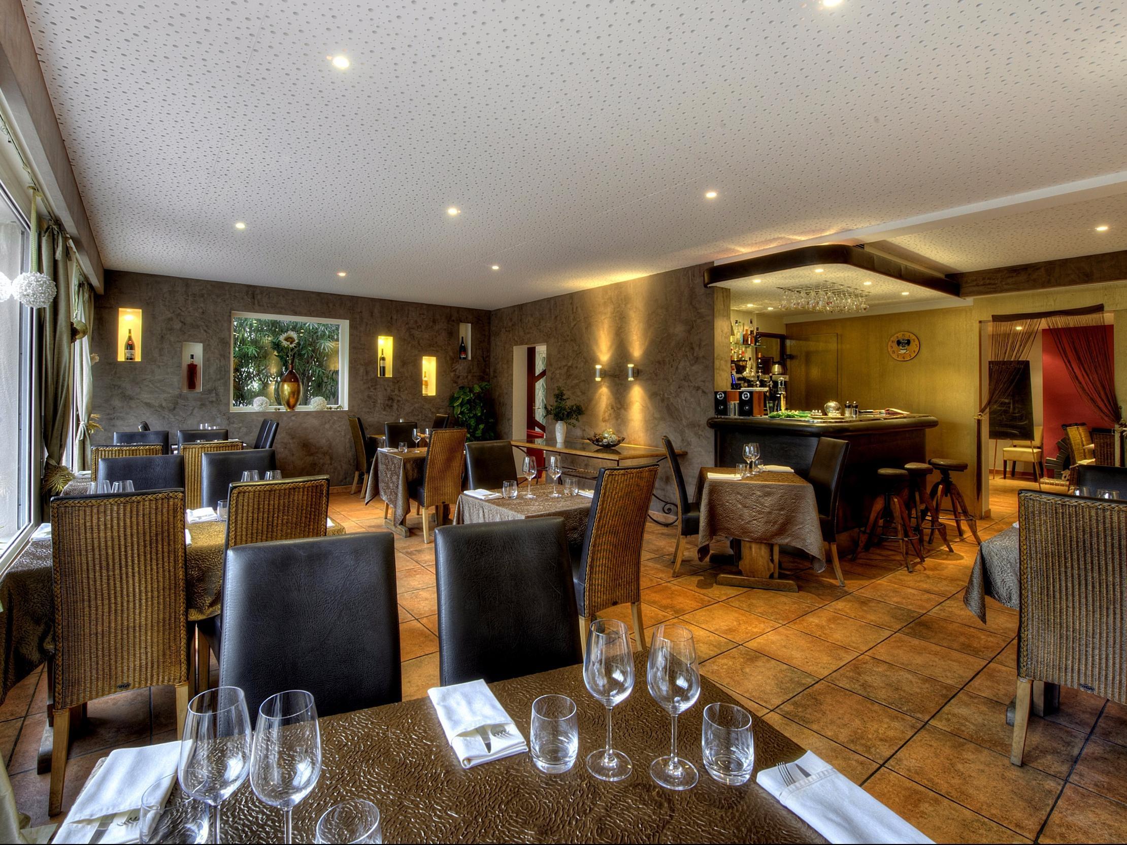 Hotel Logis Le Printemps Restaurant - Montélimar